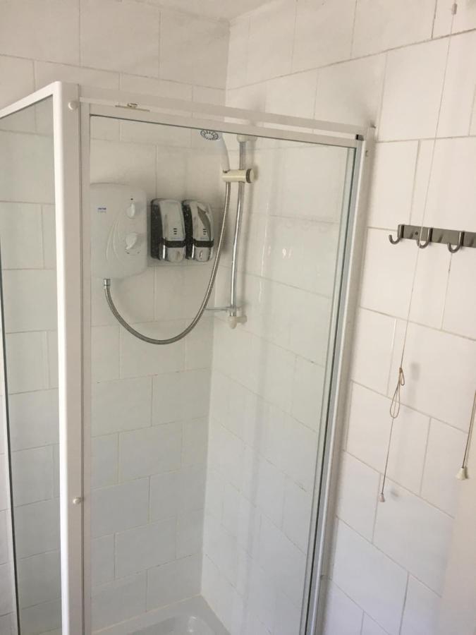 Budget Stay, Shared Guest House, R1 Mount Pleasant Hill Swansea Exterior photo